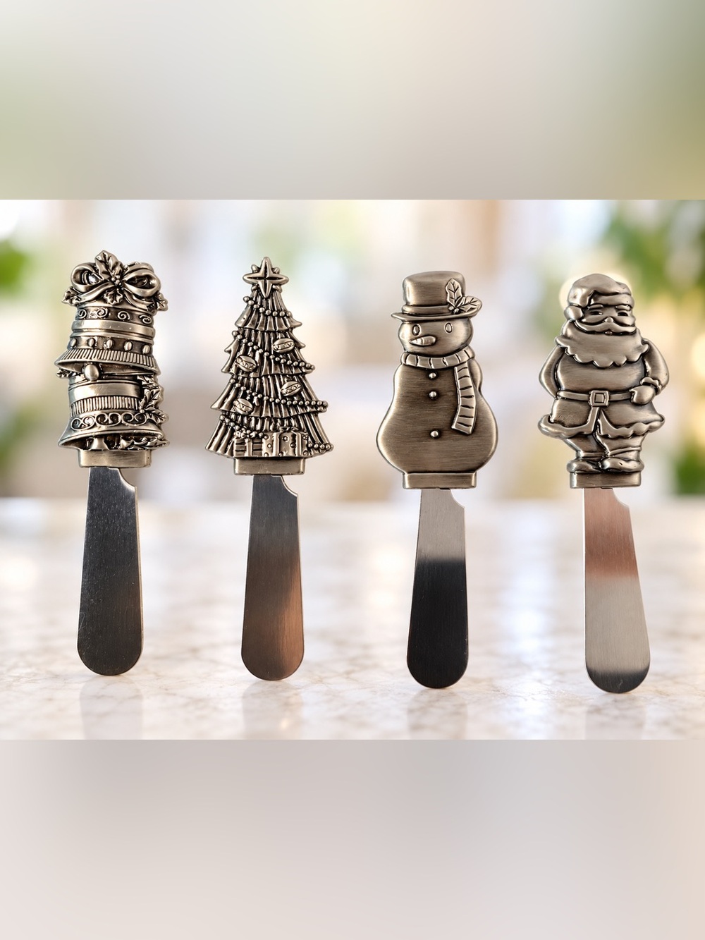 Christmas Cheese Butter Spreader Knives Set of 4 Bell Tree Snowman Santa